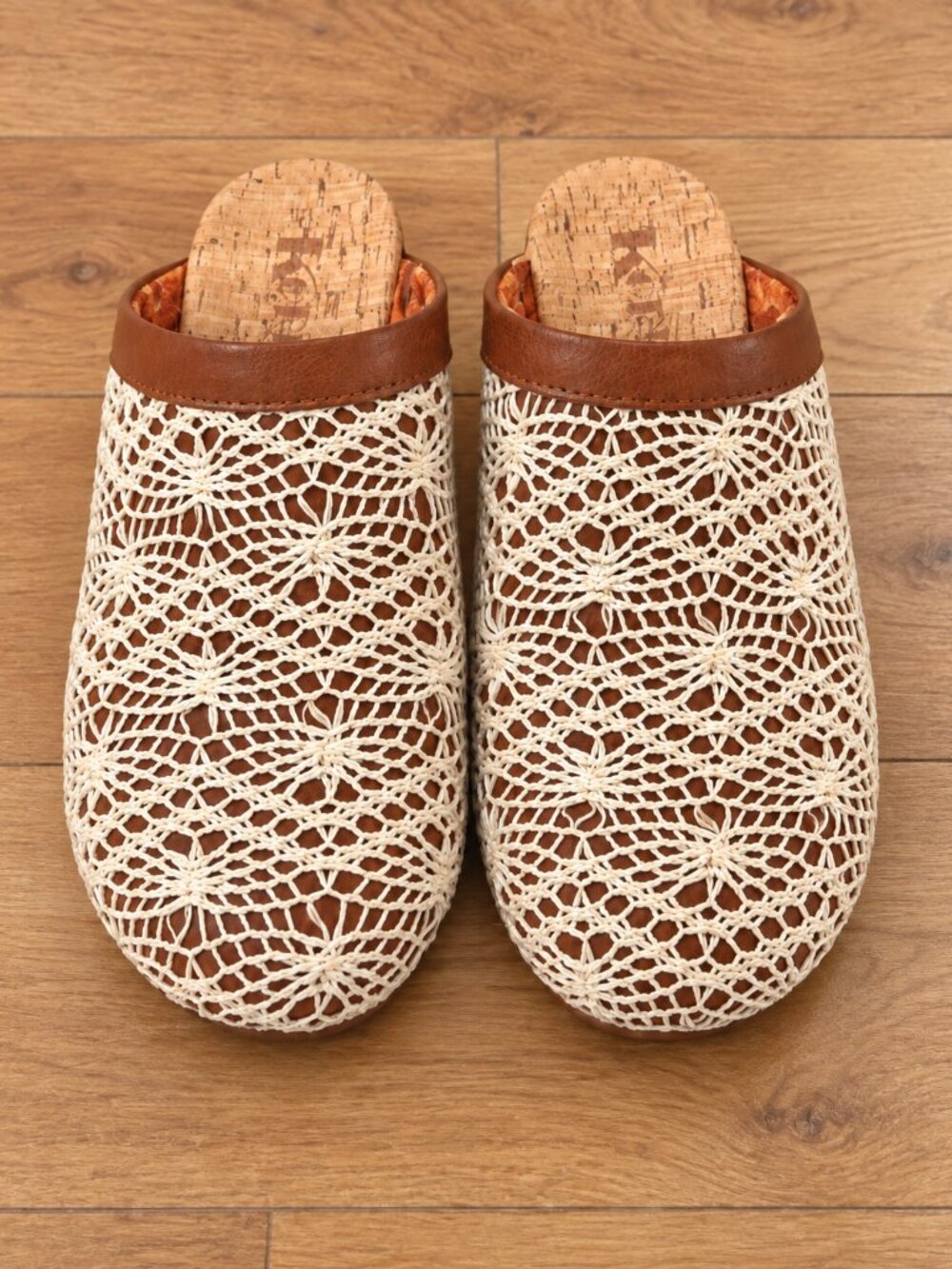 Korks Size 8 Crochet Lace Platform Clogs Brown Cream Boho Mules - Picture 2 of 5